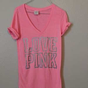Pink v-neck t-shirt